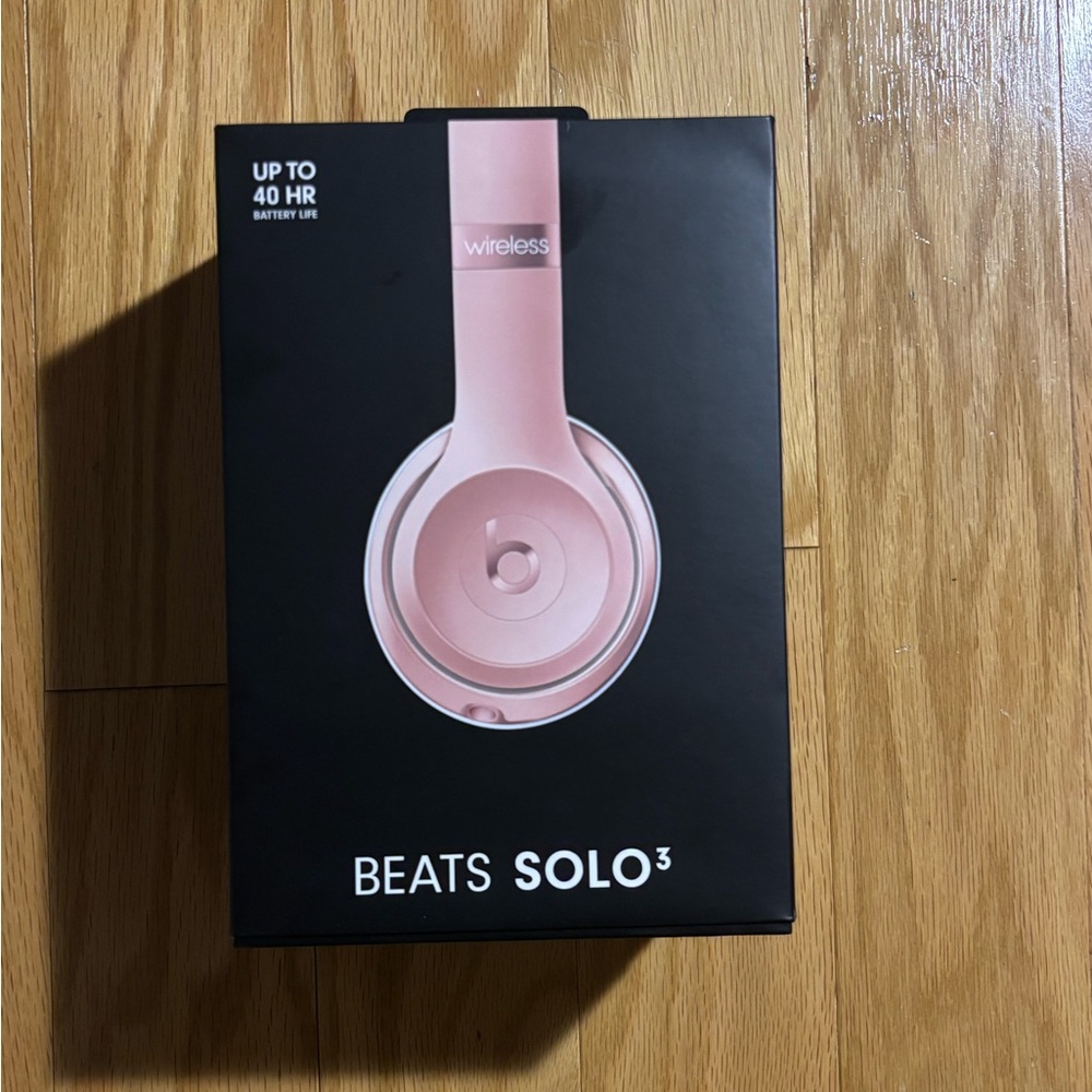 Beats by Dr. Dre Beats Solo³ Wireless in Rose Gold
